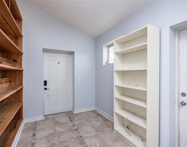 1421 Nw 30th Street - Photo Thumbnail 34