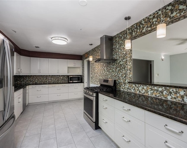 1421 Nw 30th Street - Photo Thumbnail 43