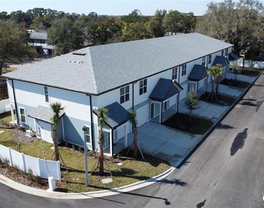 1057 E Caroline Street - Photo Thumbnail 19