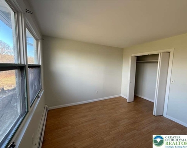 338 Washington Boulevard - Photo Thumbnail 6