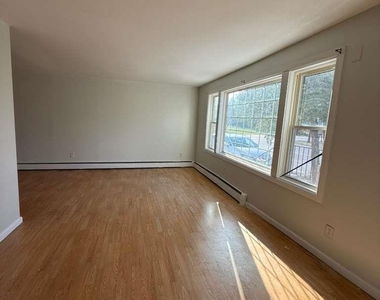 338 Washington Boulevard - Photo Thumbnail 9