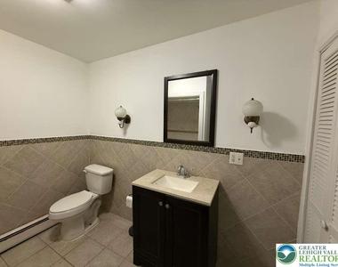 338 Washington Boulevard - Photo Thumbnail 12