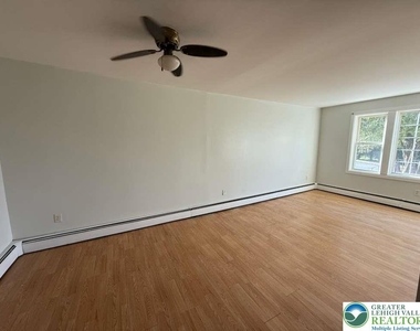 338 Washington Boulevard - Photo Thumbnail 8