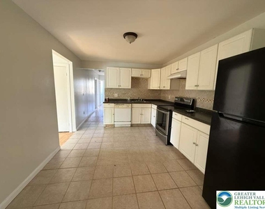 338 Washington Boulevard - Photo Thumbnail 5