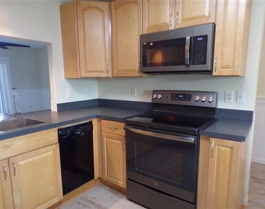 1335 Mineo Dr - Photo Thumbnail 5