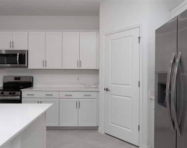 11470 Burgundy Drive - Photo Thumbnail 31