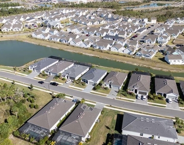 11470 Burgundy Drive - Photo Thumbnail 6