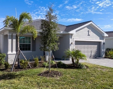 11470 Burgundy Drive - Photo Thumbnail 2