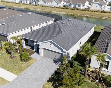 11470 Burgundy Drive - Photo Thumbnail 8