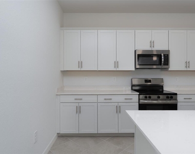 11470 Burgundy Drive - Photo Thumbnail 24