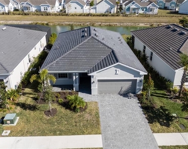 11470 Burgundy Drive - Photo Thumbnail 7