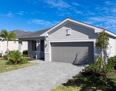 11470 Burgundy Drive - Photo Thumbnail 3