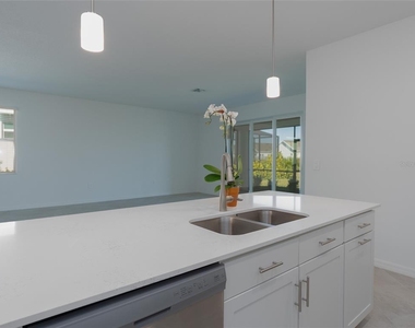 11470 Burgundy Drive - Photo Thumbnail 20