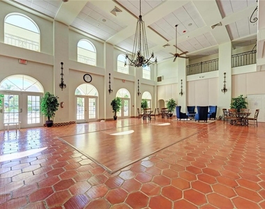 6101 34th St W - Photo Thumbnail 23