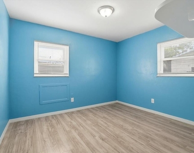 3022 Hickory Street Nw - Photo Thumbnail 28