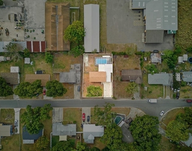3022 Hickory Street Nw - Photo Thumbnail 6