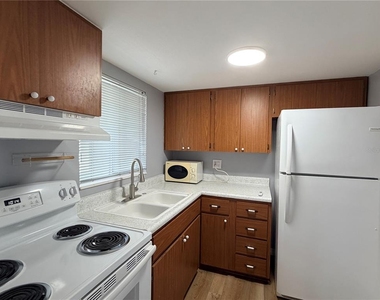1825 Flamingo Boulevard - Photo Thumbnail 10