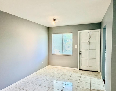 1825 Flamingo Boulevard - Photo Thumbnail 3