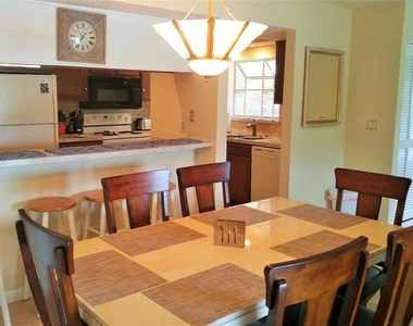 5677 Ashton Lake Drive - Photo Thumbnail 8