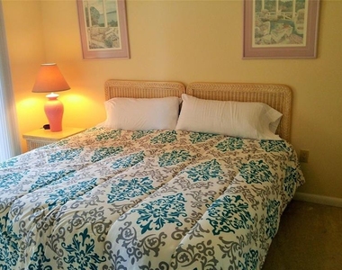 5677 Ashton Lake Drive - Photo Thumbnail 7
