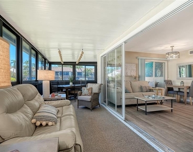712 White Pine Tree Road - Photo Thumbnail 9