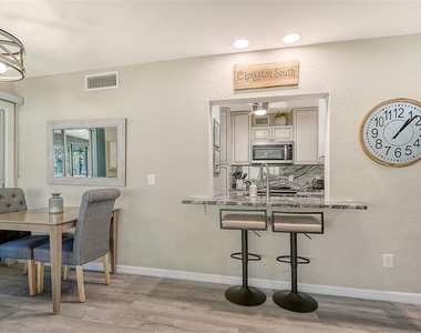 712 White Pine Tree Road - Photo Thumbnail 15