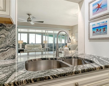 712 White Pine Tree Road - Photo Thumbnail 17