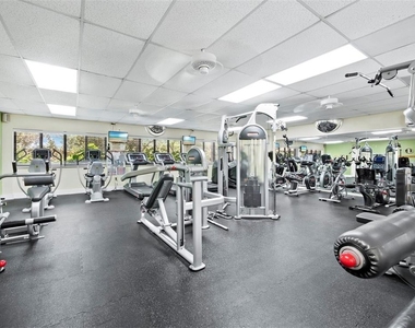 712 White Pine Tree Road - Photo Thumbnail 38