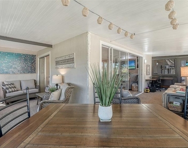 712 White Pine Tree Road - Photo Thumbnail 12