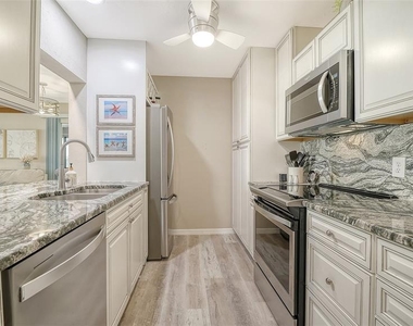 712 White Pine Tree Road - Photo Thumbnail 16