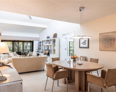 1531 Clower Creek Drive - Photo Thumbnail 15