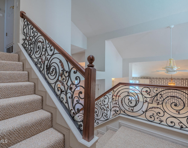 2066 Paseo Del Prado - Photo Thumbnail 39