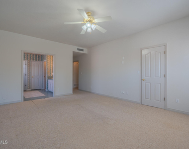 2066 Paseo Del Prado - Photo Thumbnail 22