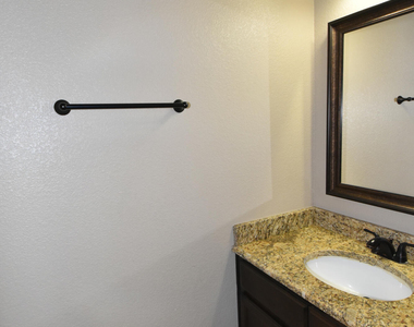 300 Saltford Place - Photo Thumbnail 31