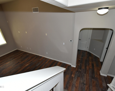 300 Saltford Place - Photo Thumbnail 46