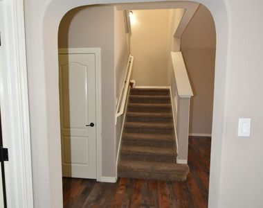300 Saltford Place - Photo Thumbnail 34