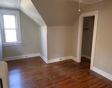 88 Belleview Avenue - Photo Thumbnail 14