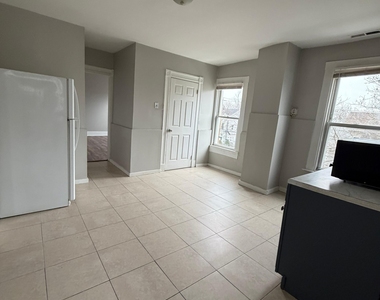 168 Lloyd Street - Photo Thumbnail 2