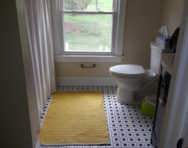 356 Townsend Avenue - Photo Thumbnail 18