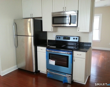 356 Townsend Avenue - Photo Thumbnail 11