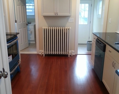356 Townsend Avenue - Photo Thumbnail 8