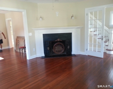 356 Townsend Avenue - Photo Thumbnail 4