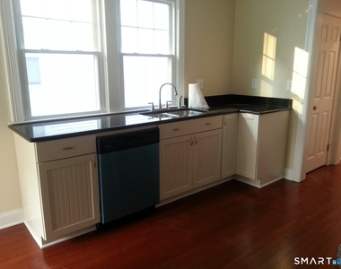 356 Townsend Avenue - Photo Thumbnail 9
