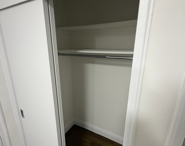 219 East 69th Street - Photo Thumbnail 7