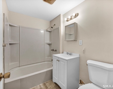 128-130 Sisson Street - Photo Thumbnail 14