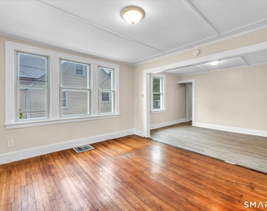 128-130 Sisson Street - Photo Thumbnail 3