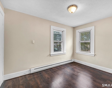 128-130 Sisson Street - Photo Thumbnail 12