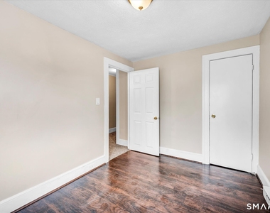 128-130 Sisson Street - Photo Thumbnail 13