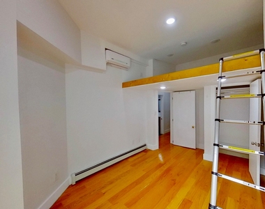 564 Central Avenue - Photo Thumbnail 2