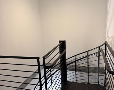 353 E Bonneville Avenue - Photo Thumbnail 2